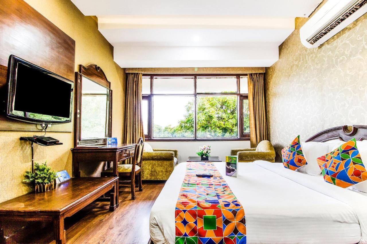 Fabhotel Le Monarque Chandīgarh Exteriör bild