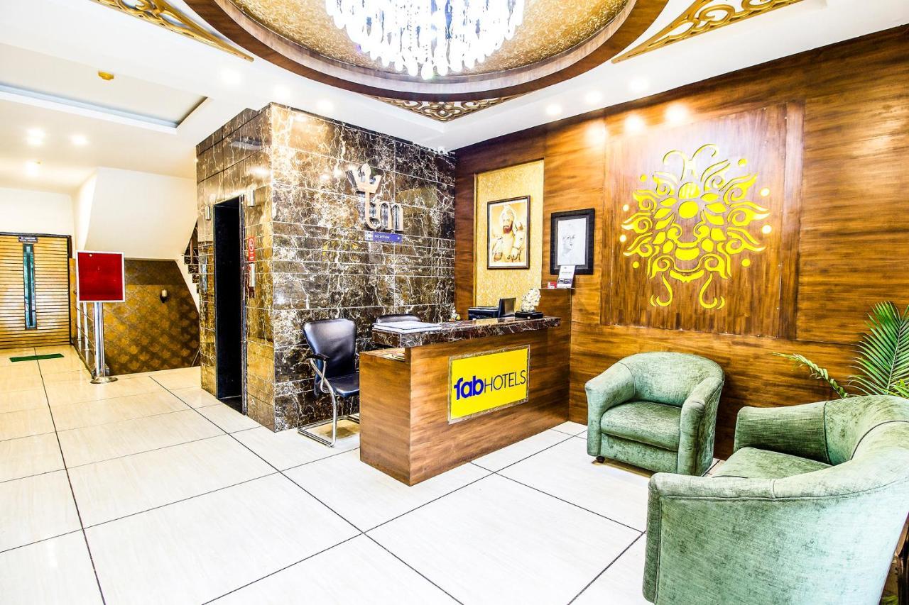 Fabhotel Le Monarque Chandīgarh Exteriör bild